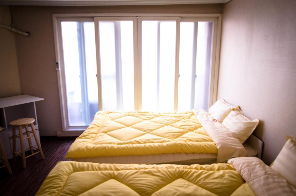 Yakorea Hostel Hongdae Seoul Exterior foto